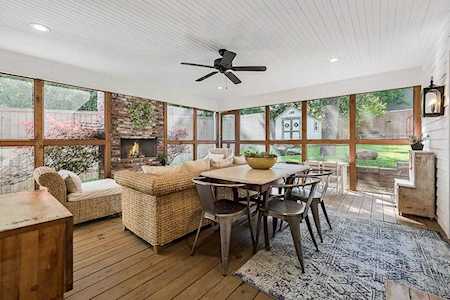 8807 Groveland Drive Dallas, TX 75218