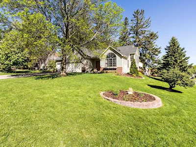 1438 Surrey Alcove Woodbury, MN 55125