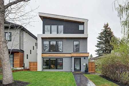110 Hendon Drive NW Calgary, AB T2K 1Y8
