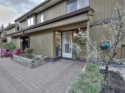 3131 63 Avenue SW #601 Calgary, AB T3E 6M4
