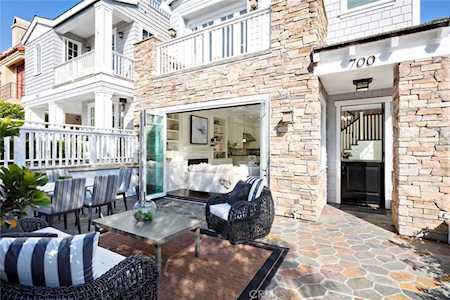 700 Acacia Avenue Corona Del Mar, CA 92625
