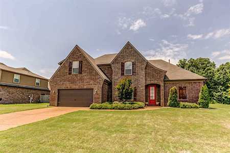 5119 Forest Oasis Ln Bartlett, TN 38135