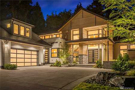 18875 NE 49th Place Sammamish, WA 98074