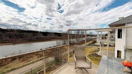 61 West Terrace Drive Cochrane, AB T4C 1S3