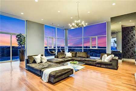 555 5th St #3112 Austin, TX 78701