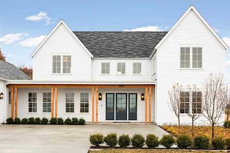 104 Mississippi River Boulevard N Saint Paul, MN 55104