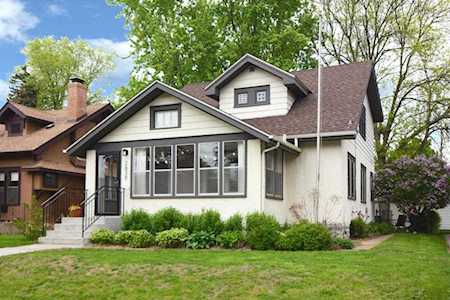 2839 Hayes Street NE Minneapolis, MN 55418