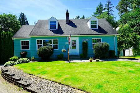147 1/2 McMillan Dr Longview, WA 98632
