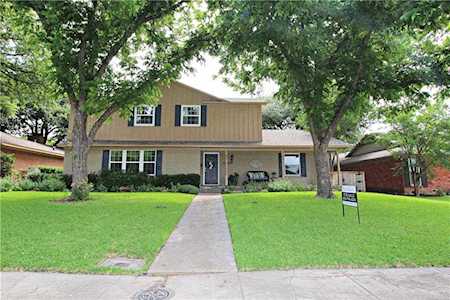 10324 Trailcliff Drive Dallas, TX 75238