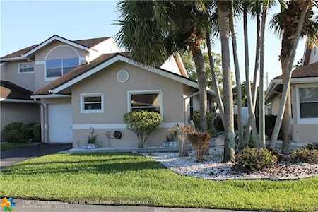 1237 W Lakes Drive Deerfield Beach, FL 33442