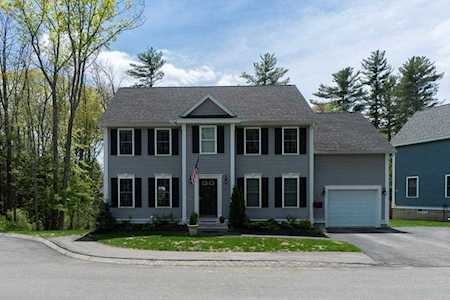 6 Lieutenant Hines Cir Salisbury, MA 01952