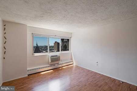 Riverwest Condos For Sale 2101 Chestnut Street Philadelphia