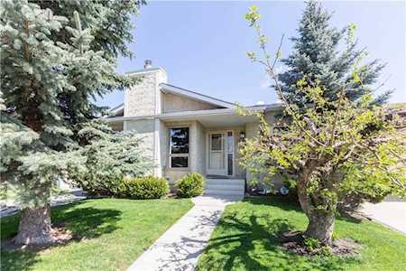 164 Bernard Way NW Calgary, AB T3K 2E9
