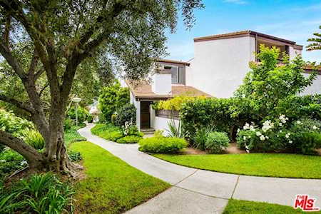 17193 Palisades Circle Pacific Palisades, CA 90272