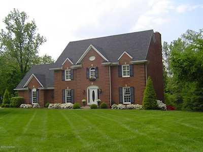 3511 Mount Rainier Dr Louisville, KY 40241