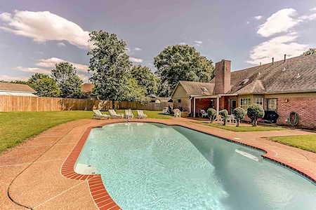 6610 Carriage Glen Dr Bartlett, TN 38135