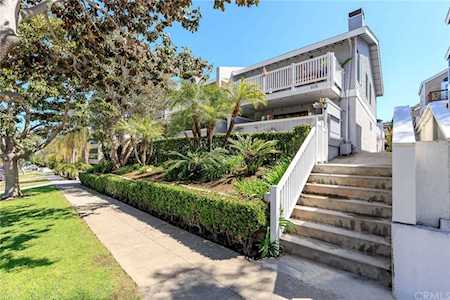 606 N Guadalupe Avenue #F Redondo Beach, CA 90277