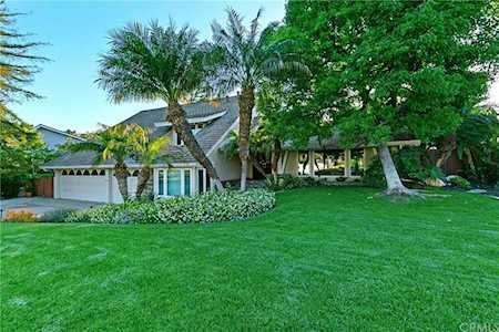 9411 Hunting Circle Villa Park, CA 92861