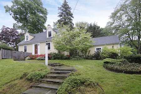 31 Simonds Rd Lexington, MA 02420