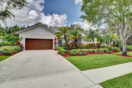 8171 Muirhead Circle Boynton Beach, FL 33472