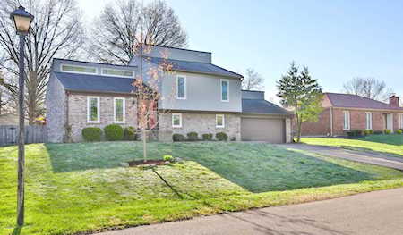 4605 Yocumshire Dr Louisville, KY 40299