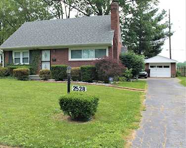 2528 Meadow Dr Louisville, KY 40218