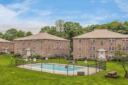 7 Colonial Village Dr #7 Arlington, MA 02474