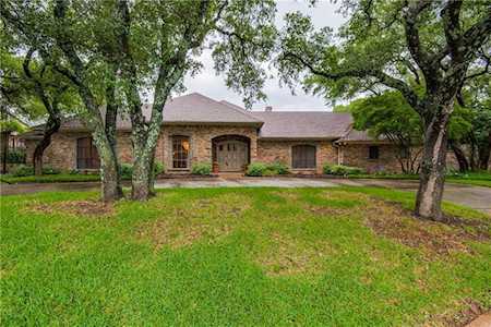 6230 Emeraldwood Place Dallas, TX 75254