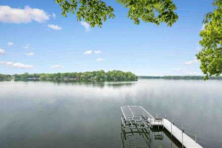 24204 E Cedar Lake Drive New Prague, MN 56071