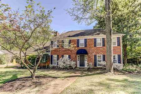 8441 Sherman Oaks Dr Germantown, TN 38139