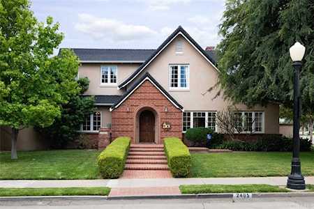 2405 Bonnie Brae Santa Ana, CA 92706