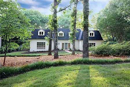 3320 Ravencliff Dr Charlotte, NC 28226