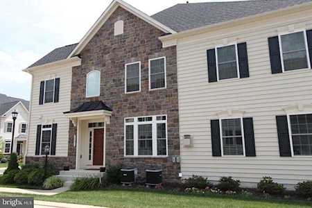 42611 Kellamugh Terrace Chantilly, VA 20152
