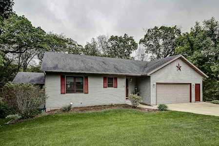 422 Indian Hill Dr Waterloo, WI 53594