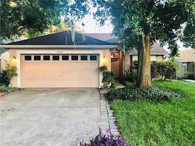 1220 Carlson Drive Orlando, FL 32804