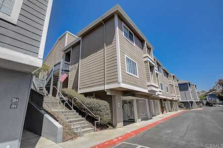 20171 Sealpoint Lane #105 Huntington Beach, CA 92646