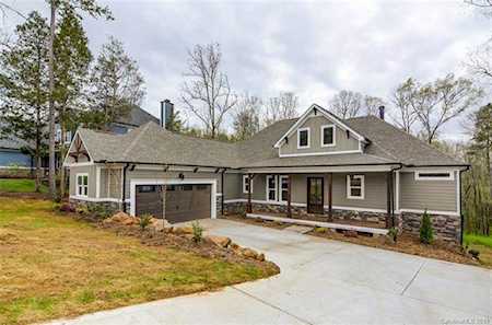 775 Arrow Point Ln Davidson, NC 28036