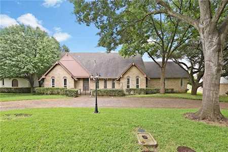 13618 Peyton Drive Dallas, TX 75240
