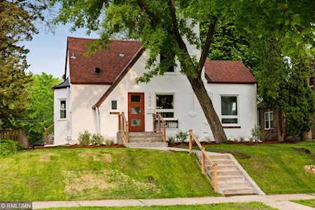 1520 Vincent Avenue N Minneapolis, MN 55411