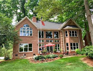 7928 St Andrews Ln Stanley, NC 28164
