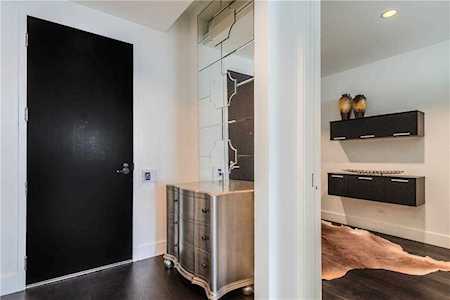 2408 Victory Park Lane #1041 Dallas, TX 75219
