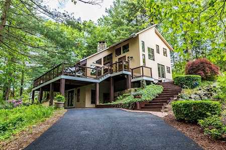 258 Baker Street Walpole, MA 02081