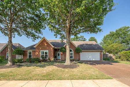 461 Bowling Brook Dr Collierville, TN 38017
