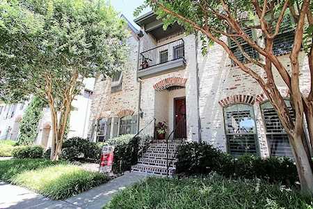 1833 DESOTO Drive Mckinney, TX 75072
