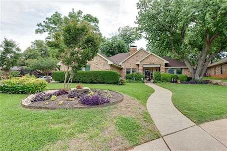 1044 Steeplewood Drive Grapevine, TX 76051