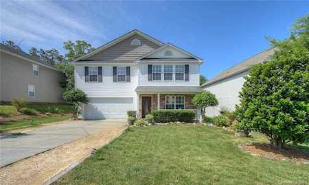 508 River Hills Ct Charlotte, NC 28214