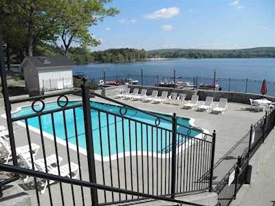 207 Beacon Park #207 Webster, MA 01570