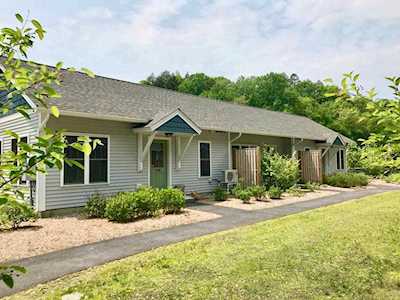106 Deerfield Street #106 Greenfield, MA 01301