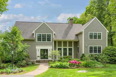 16 Constitution Dr Southborough, MA 01772