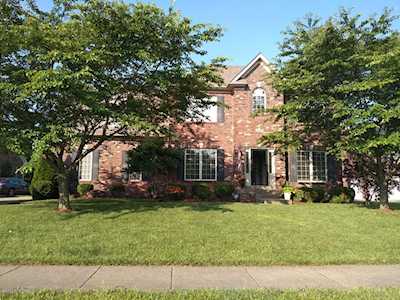 4548 Cherry Forest Cir Louisville, KY 40245